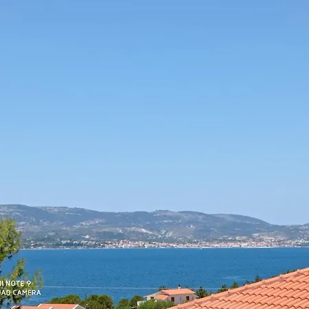Summer Garden αpartments&studios * Αργοστόλι
