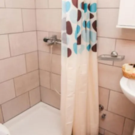 Capsule hotel Summer Garden αpartments & Argostoli (Kefalonia)