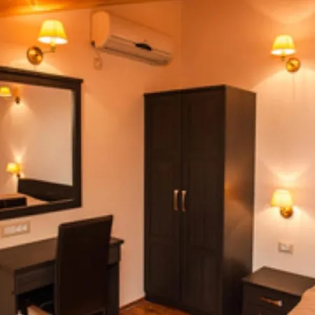 Summer Garden αpartments & Capsule hotel *