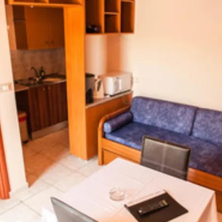 Capsule hotel Summer Garden αpartments & *