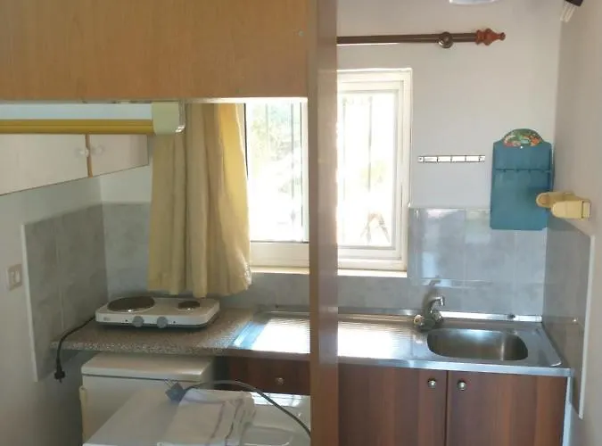 Summer Garden αpartments & Hotel a capsule