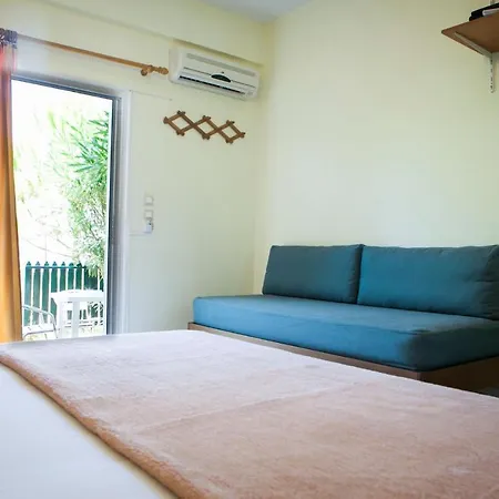 Summer Garden αpartments & *