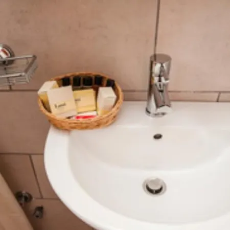 Summer Garden αpartments & 캡슐호텔 아르고스톨리온