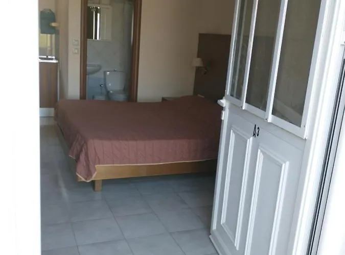 Summer Garden αpartments &